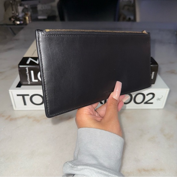 Coach Black Leather Zip Pouch Clutch Minimalist Wristlet - Picture 4 of 9